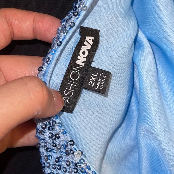 Blue sequence dress 👗 💙 - Picture 4 of 4